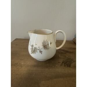 Noritake Dinnerware Fantasia 7532 Pattern Creamer 3 1/4"